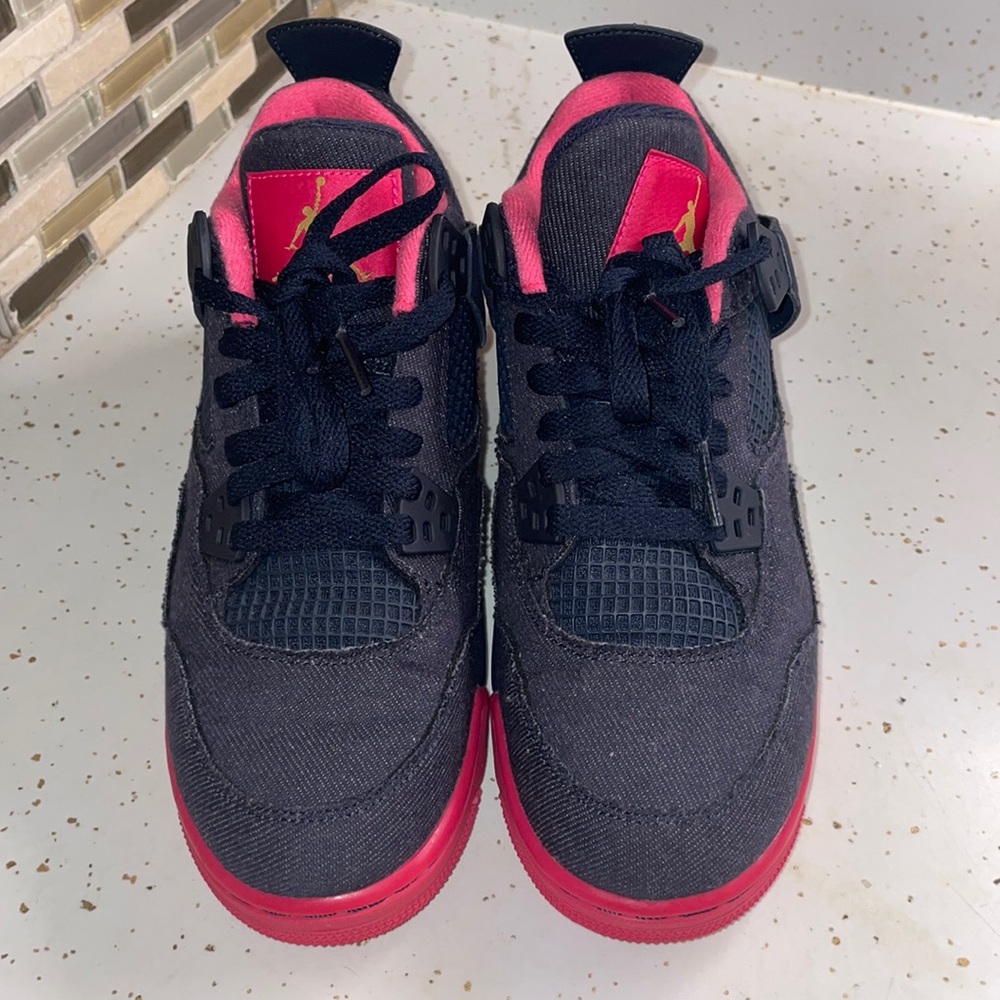 Air Jordan 4 Retro Pink & Denim Size 5